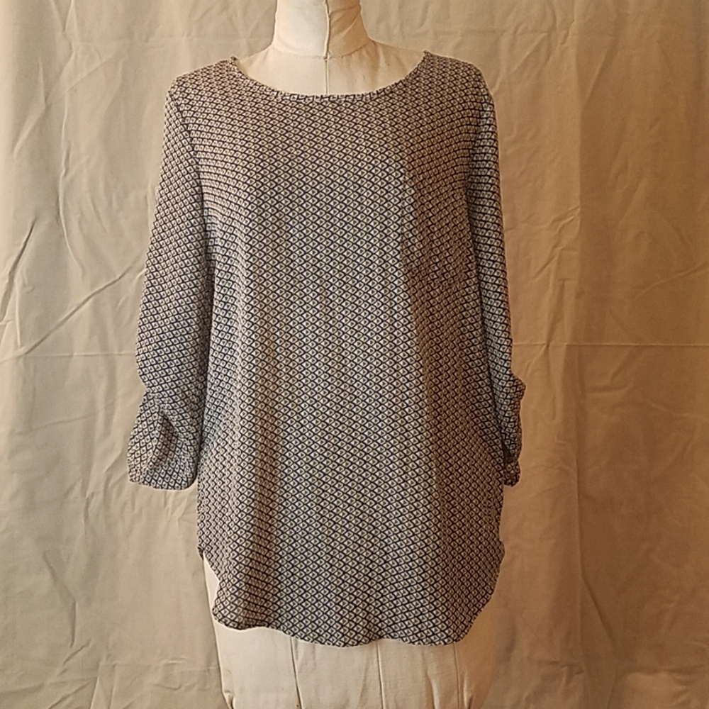 Small Lily White olive and blue geometric blouse